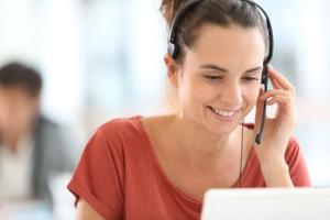 Bild Frau mit Headset